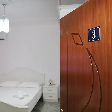 Πανσιόν Ab Μπεράτ